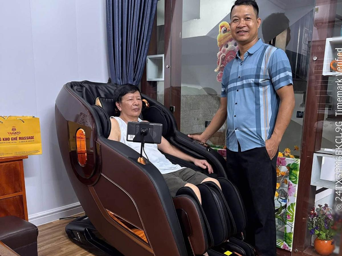 Tại sao bác sĩ khuyên người cao tuổi nên dùng ghế massage?