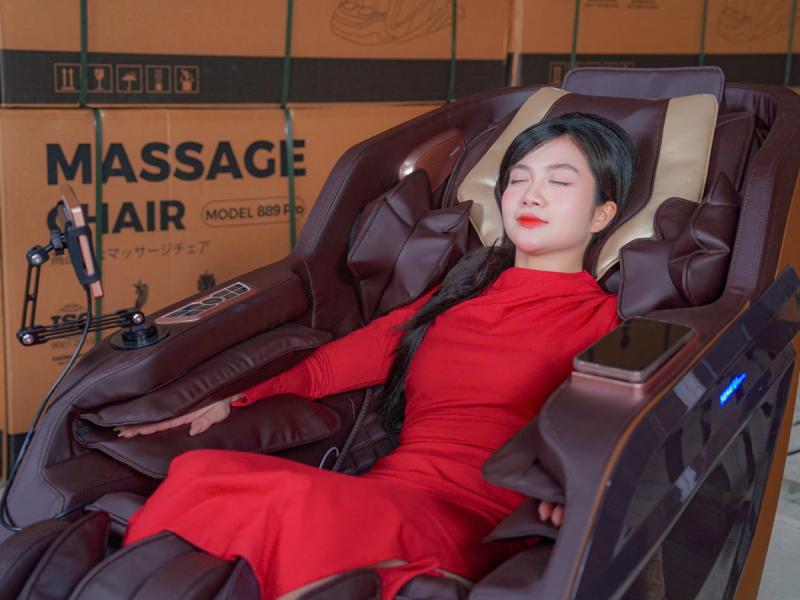   
          Ai nên sử dụng ghế massage YAHATO 889 Pro?